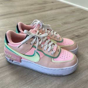 Womens pink Air Force 1